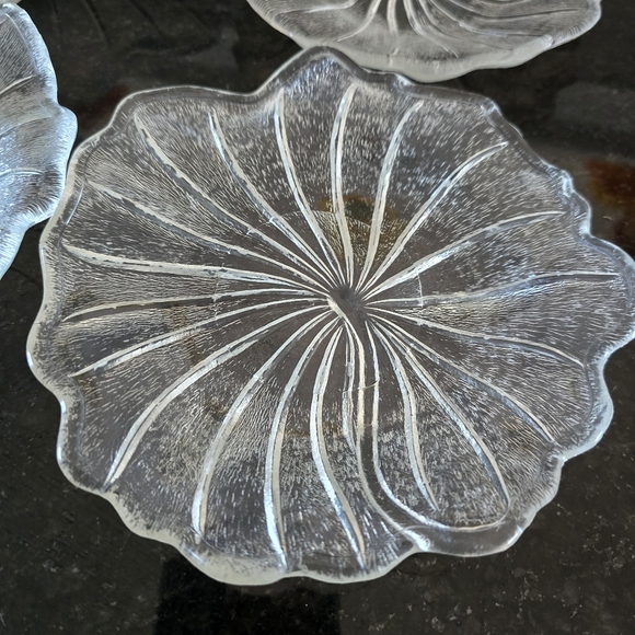 Vintage Lily Pons Pattern Bread and Butter Plates - Picture 3 of 5